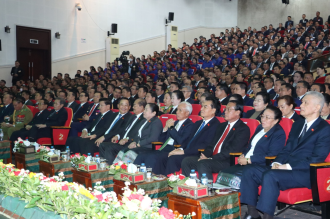 Meeting Praises Outcomes of the 12th Party Congress